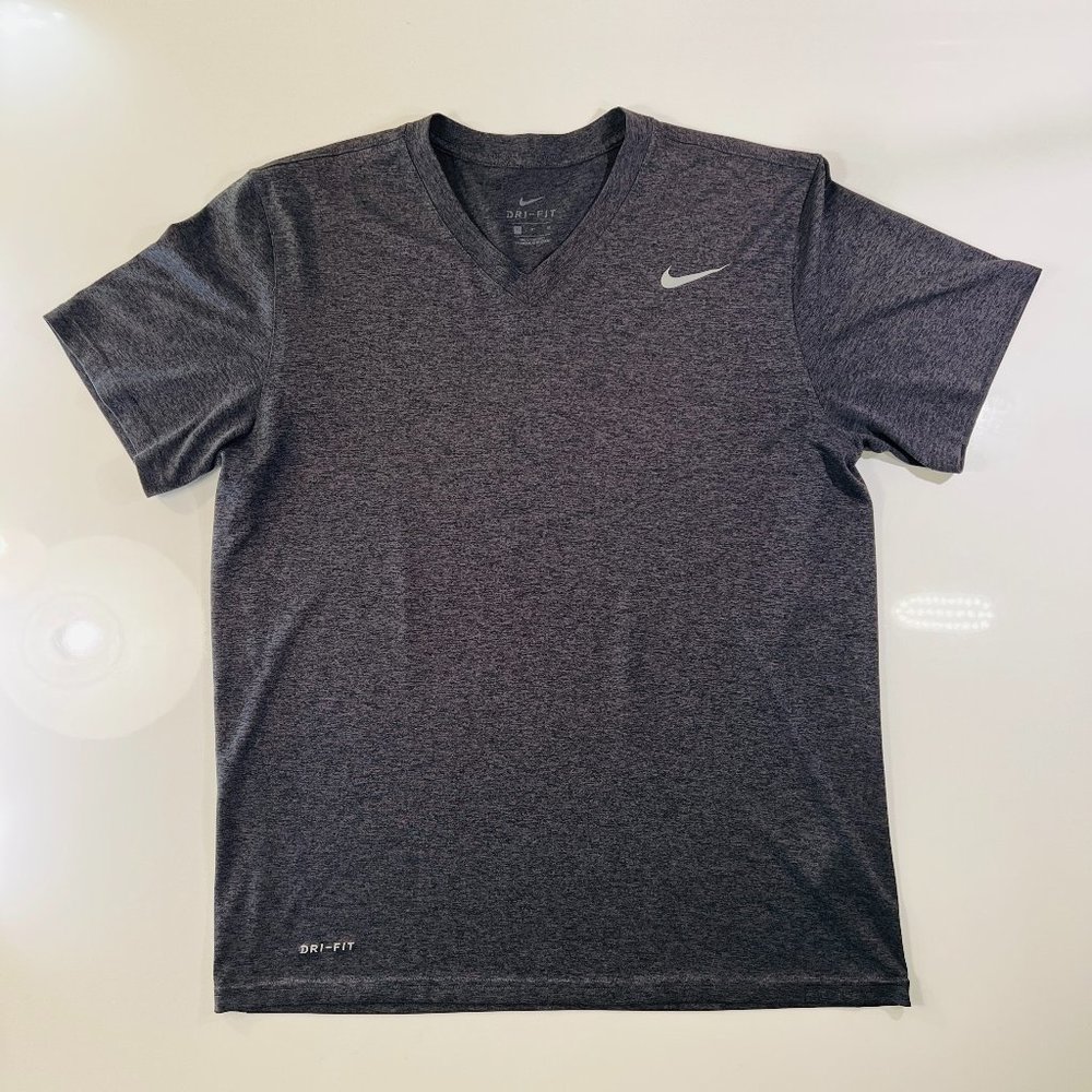 NIKE   DRI - FIT Dark Gray V-NECK T-Shirt (M)